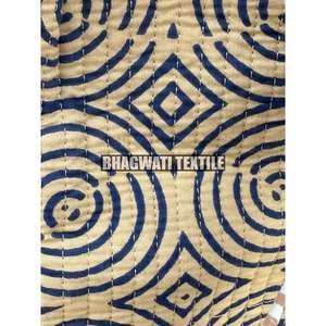 Grands sacs de sport à fleurs en coton pour femmes, tissu matelassé fait à la main, fermeture éclair, accessoires de voyage colorés, cadeaux de vacances - Product Image 4