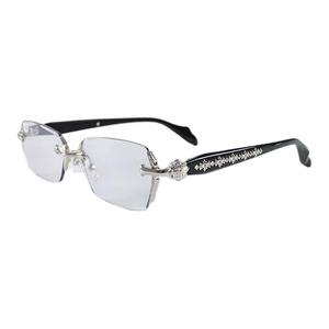 Monturas metálicas duraderas que ofrecen una estructura fuerte y elegante que se siente lujosa al usar, hermosas gafas de sol de KHOOSI OVERSEAS - Product Image 1
