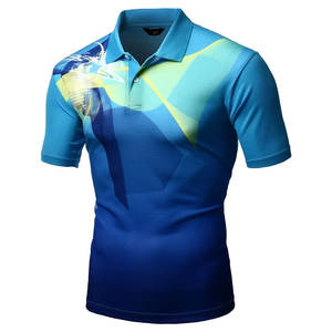 Polo de Rendimiento para Hombre |   Impresión por sublimación floral abstracta en azul cian y azul real |   Camiseta Deportiva Transpirable que Absorbe la Humedad - Product Image 1