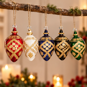 Adornos Navideños Gigantes Egipcios Coleccionables y Únicos, Bolas de Cristal Hechas a Mano con Grabado en Oro de 24K, Personalizables, de Lujo para Árbol - Product Image 3