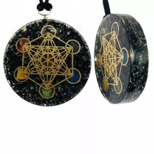 Pendentif orgonite en cristal de tourmaline noire de qualité supérieure pour la méditation et la protection Approvisionnement dans le monde entier disponible - Product Image 3