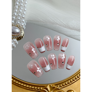 Voile de Sakura en résine, produit élégant et durable - Product Image 1