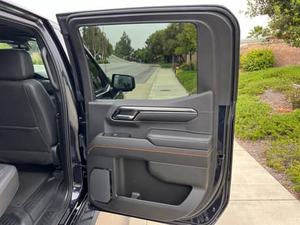 GMC Sierra 1500 AT4 2023 USADO (LHD/RHD) - Product Image 6