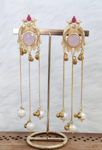 ต่างหูโมนาลิซ่า คัตติ้งสโตน คัชเมรี เหมาะสำหรับงานแต่งงาน งานเลี้ยง ดีไซน์สวยงาม คุณภาพพรีเมียม น้ำหนักเบา - Product Image 3