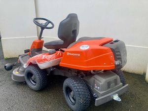 Cortacésped Husqvarna R 214TC de alta calidad con tractor de jardín - Product Image 3