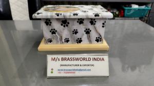 Vente en Gros Personnalisation Simple Fait à la Main Carré en Bois de Sesham Urne de Crémation en Bois pour Cendres d'Animaux de Compagnie Adulte - Product Image 3