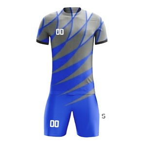 Uniforme de football pour hommes respirant de qualité supérieure OEM, manches courtes, logo personnalisé, couleur unie, tissu 100% polyester - Product Image 1