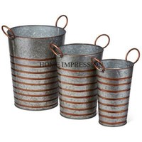 Jardinière de jardin en étain galvanisé de conception de botte attrayante pour la décoration de jardin à la maison