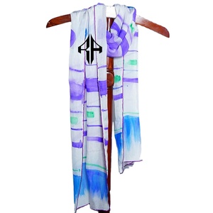 Nouveau haut tendance en gros foulards pour femmes 100% soie matériel Premium de haute qualité avec le meilleur logo personnalisé pour les femmes - Product Image 6