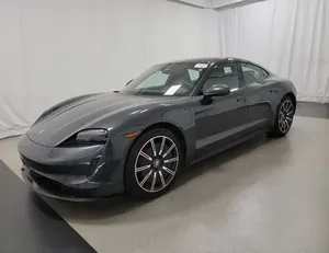 Porsche Taycan 2021 impecablemente limpio - Product Image 1