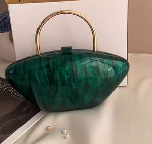 Embrayage en résine tendance avec poignée en métal floral sac de soirée dame embrayage sac à main de mariage attrayant fait à la main - Product Image 3