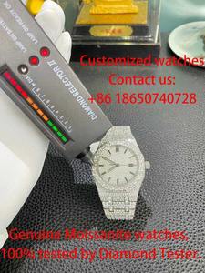 นาฬิกาดิจิตอลแบบยูนิเซ็กซ์สั่งทำจากโรงงาน ประดับเพชรโมอิสซาไนต์ เพชรแล็บ และคริสตัลแซฟไฟร์ ตัวเรือนสแตนเลสสตีล พร้อมฟังก์ชั่นโครโนกราฟ - Product Image 4