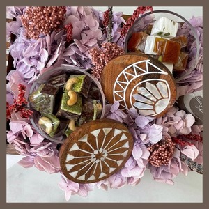 Arabian Style Food Storage Gift Box <b>Set</b> for Eid Ramadan Lacquer Finish Mother Pearl Inlay Wooden Lid Acrylic Base Handmade India - Product Image 2