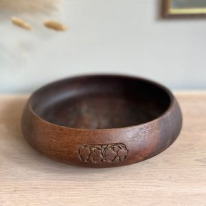 Custom Made Wooden Serving Bowl With Natural Style Enhancing Food Presentation For Homes And Restaurants - Product Image 6