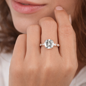 Anillo de compromiso y boda de oro rosa puro de 10K con banda milgrain, diamante de laboratorio redondo de 6.5 mm, color DEF, claridad VS-VVS, delicado, para mujer - Product Image 5