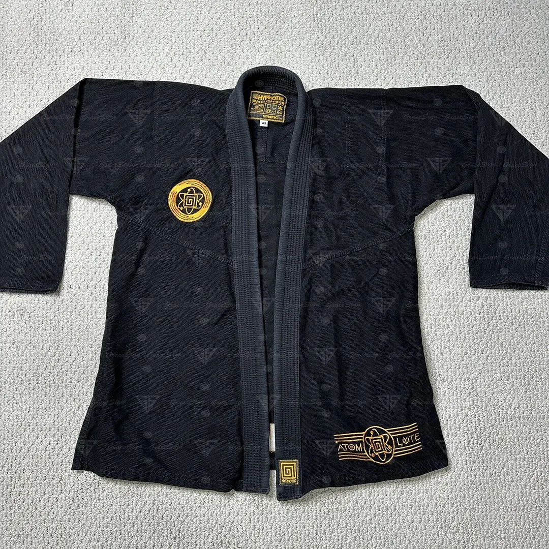 Judo 100% Cotton Men MMA Gi Uniforms in Custom Color Martial Arts Uniform Karate Suits with custom logo