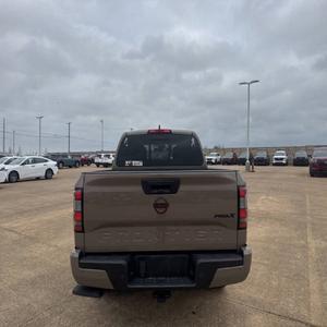 PRECIO PERFECTO PARA Nissan Frontier PRO-X 2023 - Product Image 1