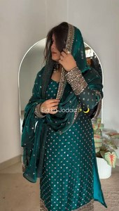 Eid Special Winter Party - Salwar Kameez de seda suave con borde de corte recto y colores brillantes, estilo pakistaní, para mujer - Product Image 3