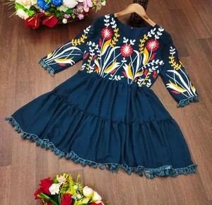 Hermosas blusas bordadas para mujer, blusas de lino informales de verano con longitud larga, gran oferta, productos de tela de punto - Product Image 4