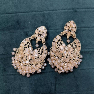 Magnifiques boucles d'oreilles rondes en forme d'ombre, bijoux indiens Fusion, pour les occasions spéciales - Product Image 1