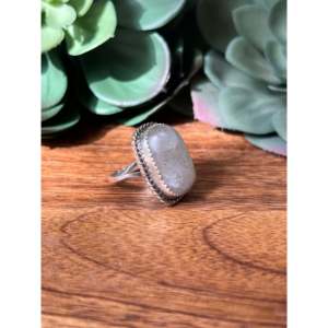 Reda Galvan Oval <b>Moonstone</b> & Sterling Silver <b>Ring</b> Size 5.75 Rhodium Plated Fine Jewelry - Product Image 3