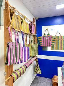 Bolsa de compras de nailon reciclado tejido telar a rayas de moda de alta calidad con cremallera reutilizable personalizada ecológica bolsas de playa cosméticos - Product Image 2