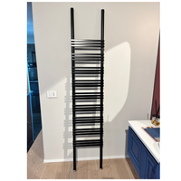 Radiateur de serviettes en échelle autoportant avec échelons plats en acier noir mat Design minimaliste moderne pour un chauffage et un stockage efficaces