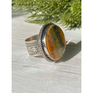 Anillo de Plata de Ley Chapado en Oro Rosa con Ágata BB de Jereme Delgarito, Estilo Hip-Hop Moderno, Engaste de Bisel, Talla 13.5, Disponible Gratis - Product Image 3