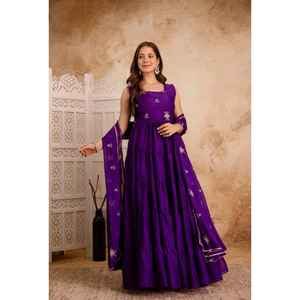 RADHE EXPORTS Confort optimal Style pur doux léger Organza Tissu imprimé fleuri Intérieur moderne ROBES ANARKALI Quick Indian - Product Image 1