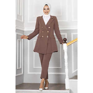 Conjunto de Hijab Estilo Oficina para Mujer con Detalle de Cuello de Pañuelo en Color Café - Product Image 4