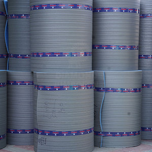 Rouleau d'isolation résistant à l'humidité, non laminé, pour toiture, murs et sols de bâtiments, matériau durable - Product Image 1
