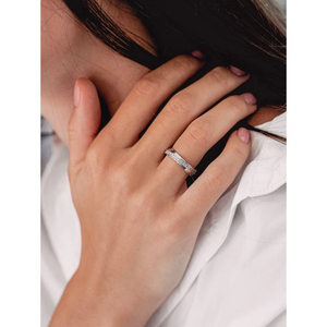 แหวนแต่งงานเพชรทรงกลมดีไซน์บิดเกลียวไม่เหมือนใคร ชุดเข้ากันอย่างลงตัว - Product Image 6