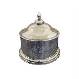 Marmite de luxe en métal plaqué argent avec couvercle martelé et casserole ronde décorative personnalisée en bois pour le réchauffement d'aliments en gros - Product Image 3