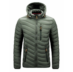 Chaqueta acolchada de invierno para hombre con logotipo personalizado de alta calidad al por mayor, piel de oveja impermeable impresa OEM con bolsillos de burbujas - Product Image 1