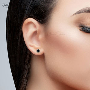 ตุ้มหูเพชรเม็ดกลมสีดำขนาด6มม. 14K กระดุมเพชรแบบ unisex ทองคำขาว - Product Image 4