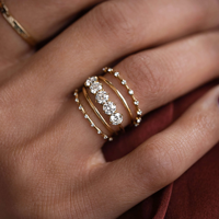Vente en gros d'accessoires en vrac Bijoux pour femmes pour usage quotidien Bague en zircon mince plaqué or en argent S925