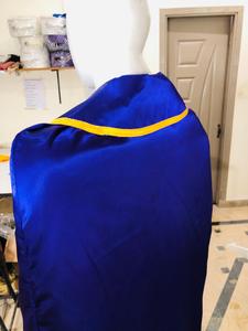 Capa de ceremonia de graduación azul real con ribete dorado y borlas HSE - Product Image 4