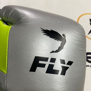 Nuevos Guantes de Boxeo Profesionales Personalizados Verde Plata de Última Tendencia para Entrenamiento y Sparring OEM con Cordones y Agarre para las Manos - Product Image 6