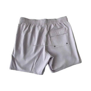 Shorts de bain légers et élégants pour hommes, séchage rapide, taille élastique confortable, pour la plage et le surf, avec poche et logo personnalisé, couleur unie - Product Image 6