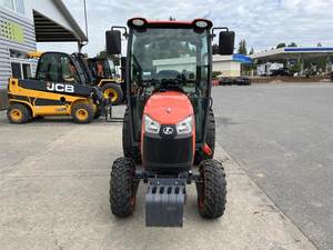 Tractor Kubota LX2610HSDC 2020: Potencia, Comodidad y Versatilidad para la Agricultura Moderna - Product Image 3