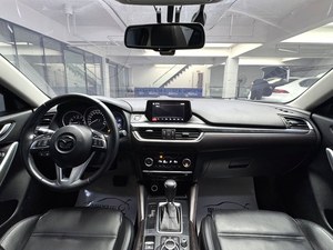สภาพดีเยี่ยม สำหรับรถยนต์มาสด้า 2017 Mazda6 Atenza 2.0 Skyactiv Luxury Edition เกียร์อัตโนมัติ พร้อมส่ง - Product Image 3