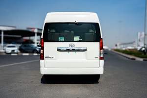 Nuevo Autobús de Pasajeros Toyo Ta Hiace 2026, Techo Alto, Carrocería Blanca, Motor Diésel 2.8L, Transmisión Manual, 15 Asientos, Volante a la Izquierda - Product Image 4