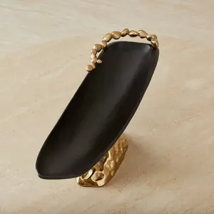 Plateau décoratif de Noël rectangulaire en aluminium gravé à la main, design zen asiatique, pour cadeaux haut de gamme - Product Image 5