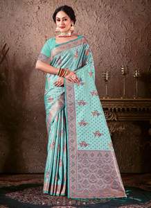 Saree en soie Georgette imprimé floral avec bordure en dentelle par Fab Zone - Product Image 2