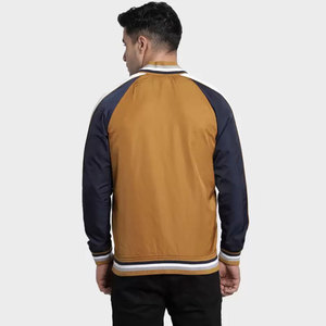 Créez votre propre veste bomber pour homme à prix abordable, style le plus récent, veste bomber pour homme avec patch brodé, couleur unie. - Product Image 3