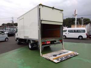 Camioneta TOYOTA DYNA 2018 Usada en Muy Buen Estado, en Venta - Product Image 2