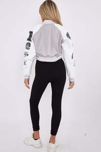 Design unique dernière veste universitaire courte respirante tricotée pour femmes grises 100% laine - Product Image 2