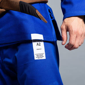 Kimono profesional BJJ GI con logotipo personalizado, material transpirable ligero, puntos de estrés reforzados, puño seguro que absorbe el sudor - Product Image 4