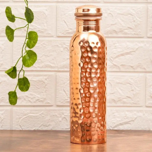 Botella de cobre metálico impresa moderna con un hermoso estampado floral que mejora totalmente sus artículos para beber también seguros debido al cobre - Product Image 5
