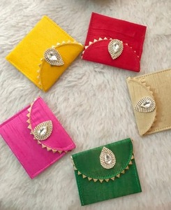 กระเป๋าสตางค์ตกแต่งด้วยผ้า ginni กระเป๋าใส่เหรียญที่ใส่บัตรหนังสือเดินทางของขวัญจำนวนมากสำหรับแขกเทศกาลดิวาลิปาร์ตี้ใหม่ทันสมัย - Product Image 3